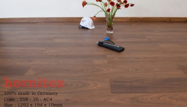 Sàn gỗ công nghiệp Đức Hornitex 558 – 10 – AC4 (1292x136x10mm)